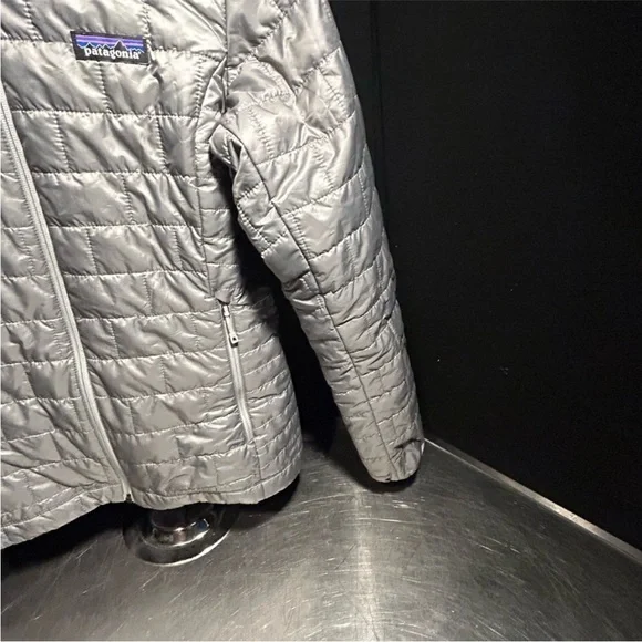 Patagonia Silver Puffer Jacket - Picture 8 of 8